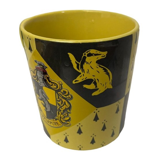 Silver Buffalo Harry Potter Hufflepuff Crest Ceramic Coffee Cup Mug 14oz Yellow - Picture 8 of 8